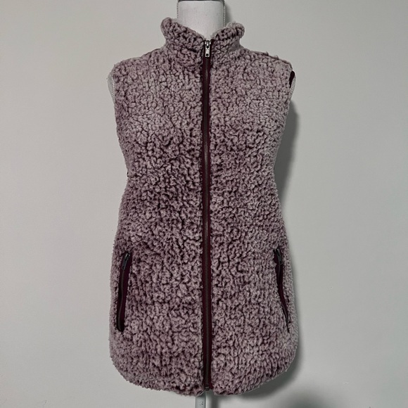 Thread & Supply Sherpa Vest - Picture 3 of 7